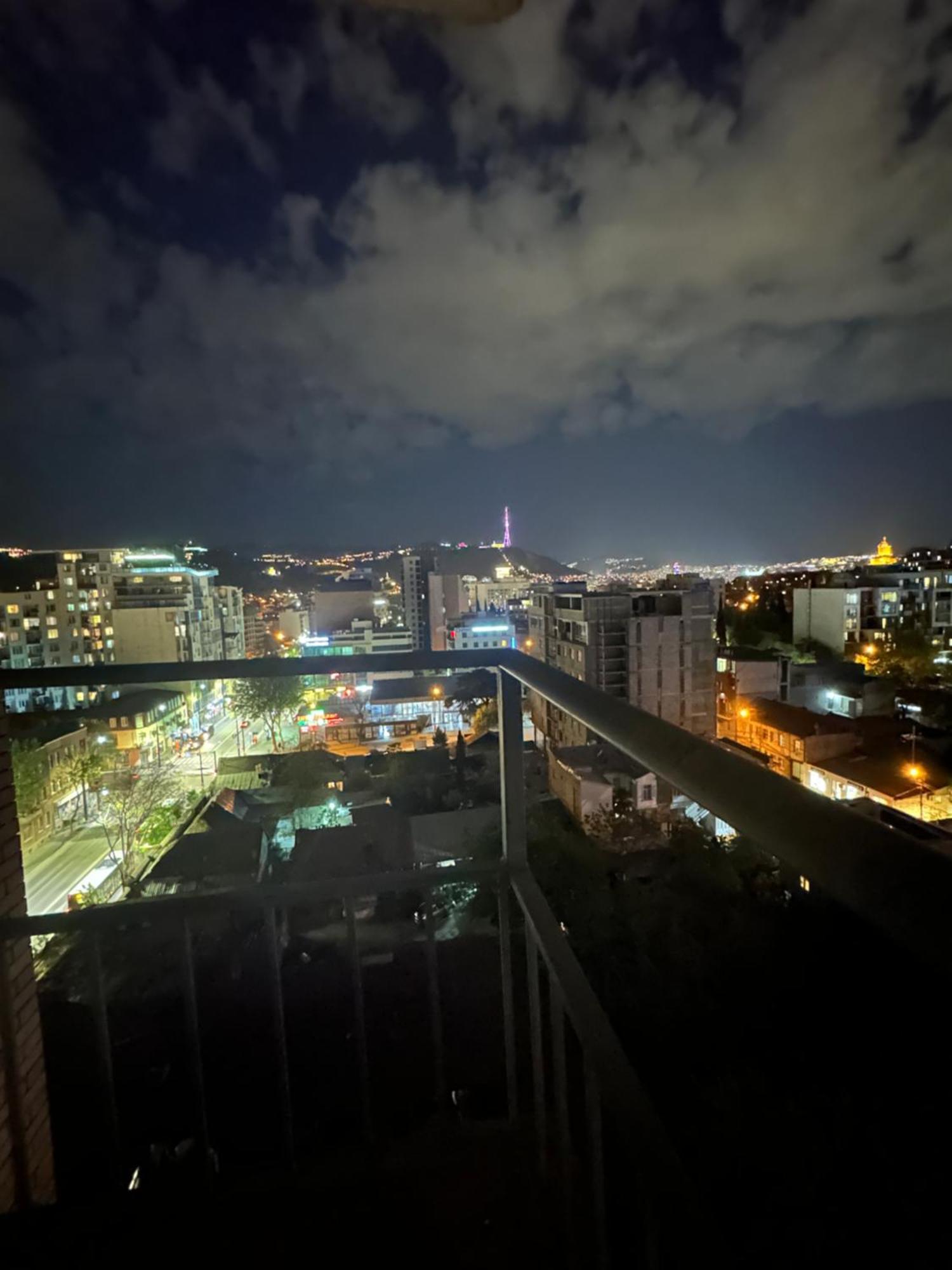 Apart Hotel Vera Тбілісі Екстер'єр фото