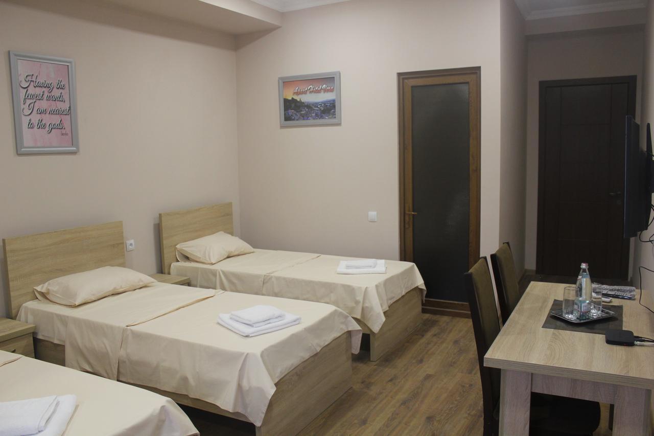 Apart Hotel Vera Тбілісі Екстер'єр фото